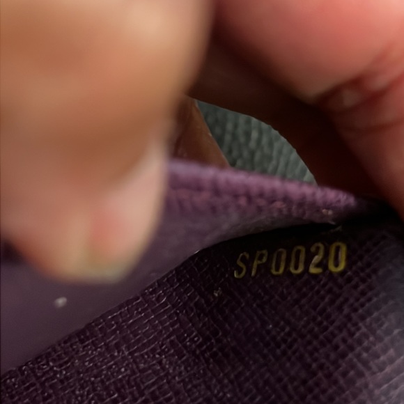 Louis Vuitton Yellow Epi Card Case SP0020 - Picture 4 of 9